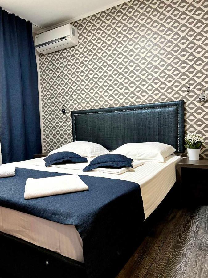 Vila Iris Hotel Кишинев Екстериор снимка