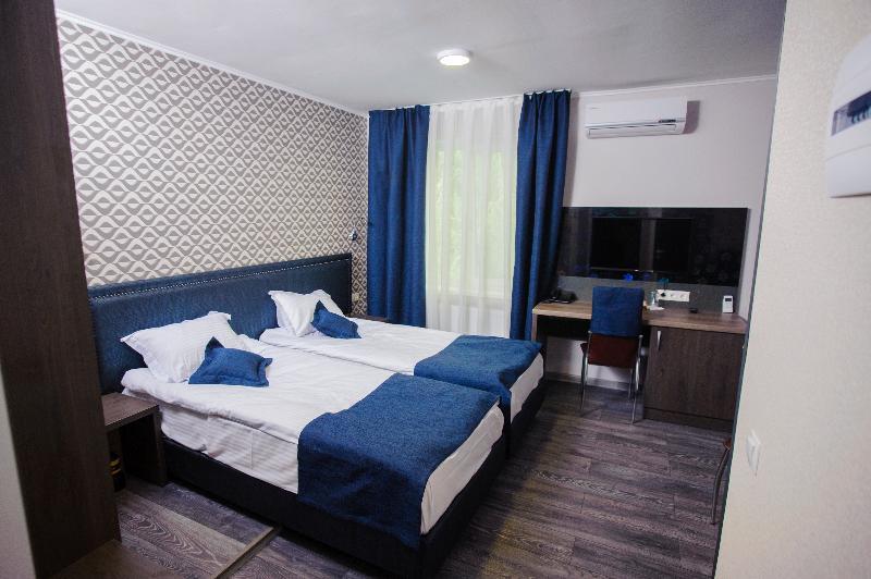 Vila Iris Hotel Кишинев Екстериор снимка